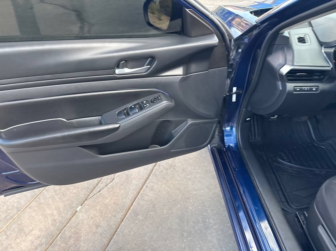 Used 2022 Nissan Altima 2.5 S FWD image 23