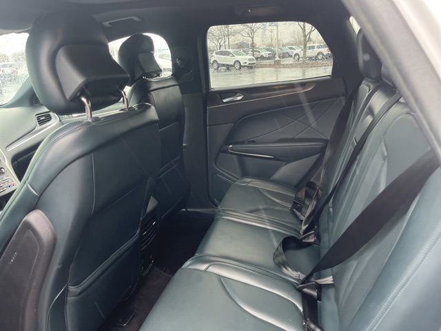 Used 2019 Lincoln MKC Reserve image 16