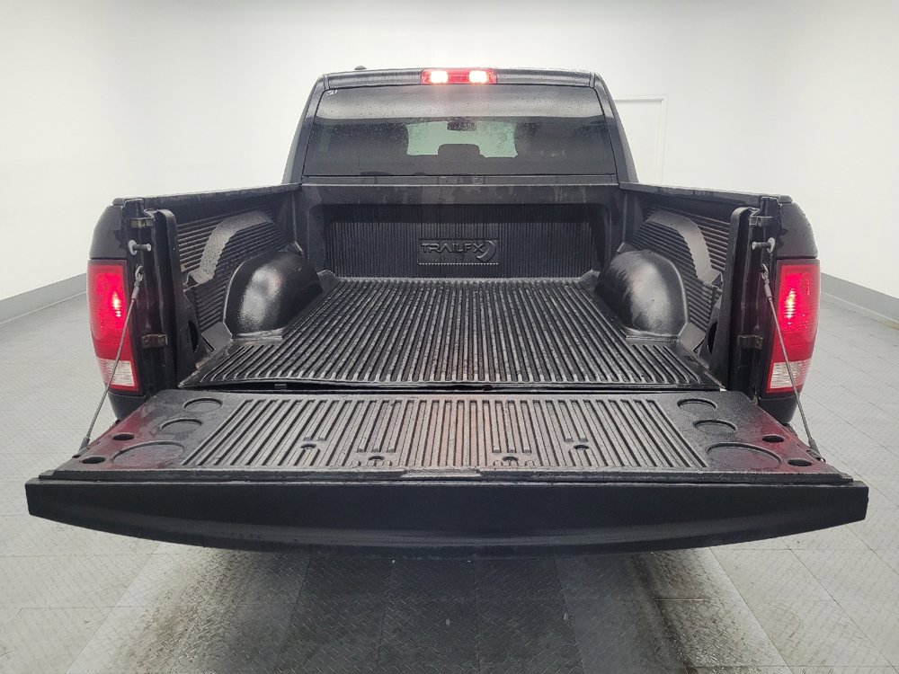 Used 2022 RAM 1500 Classic SLT image 29