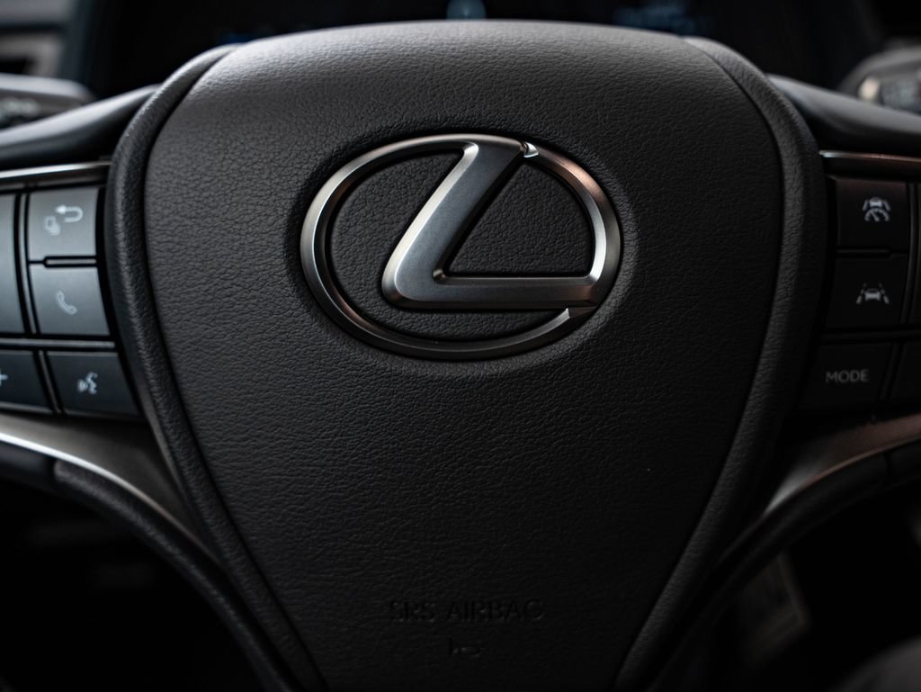 New 2026 Lexus UX 300h AWD image 30