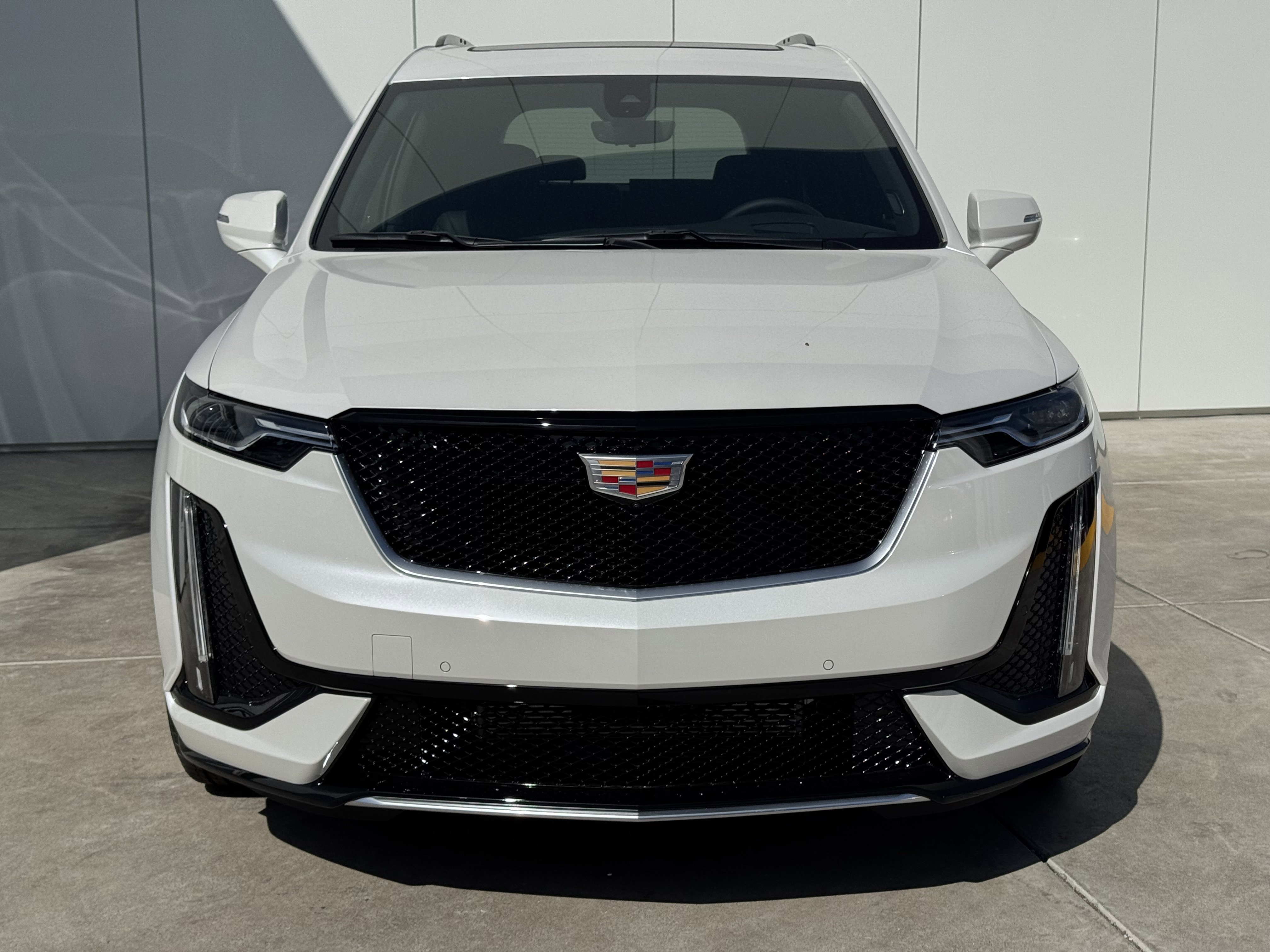 New 2025 Cadillac XT6 Sport w/ Technology Package image 3