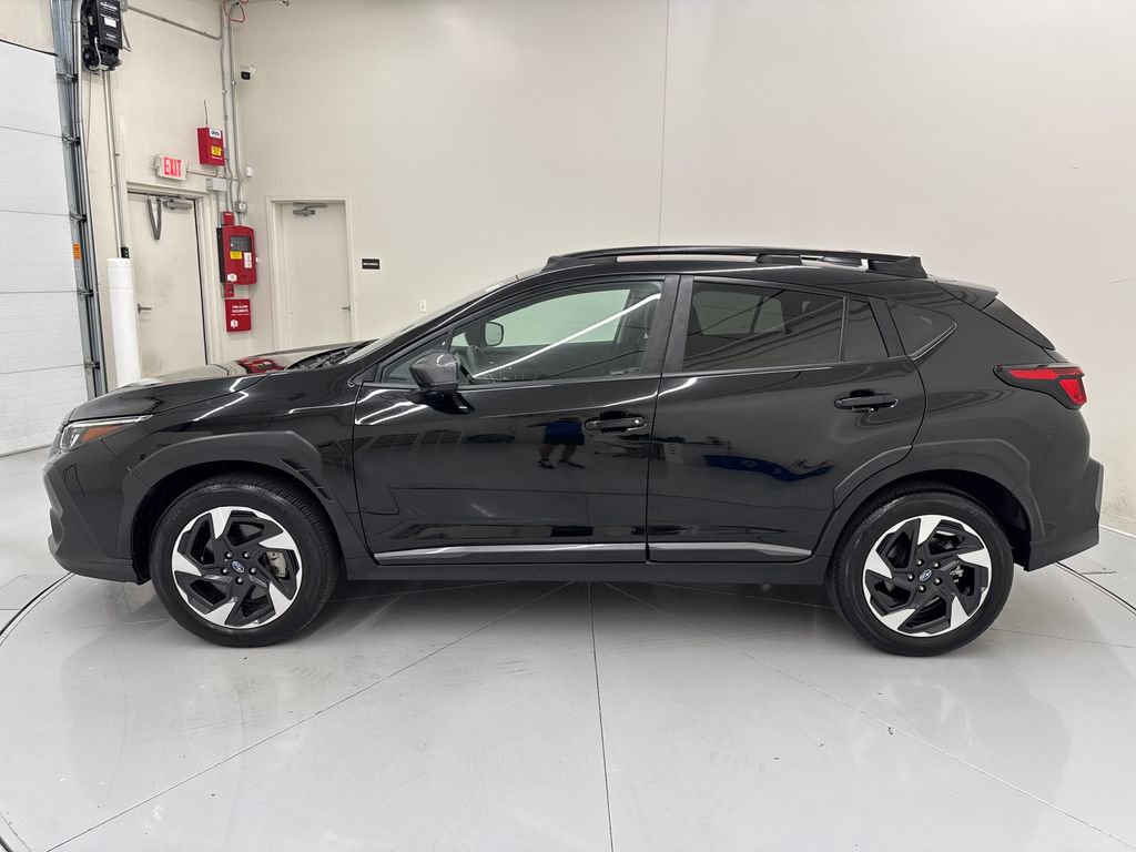 Used 2024 Subaru Crosstrek 2.5i Limited w/ Crosstrek Mirror Package AWD/4WD image 3