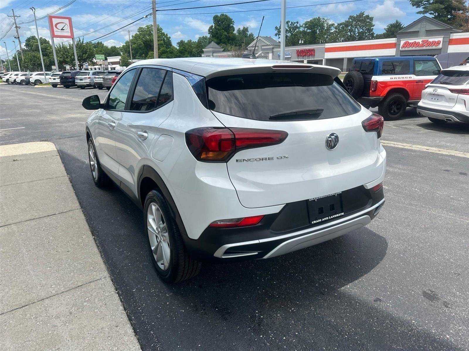 Used 2022 Buick Encore GX Preferred w/ Cold Weather Comfort Package FWD image 5