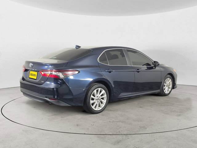 Used 2021 Toyota Camry LE FWD image 5
