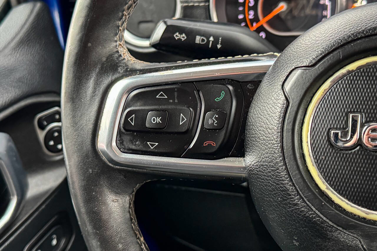 Used 2018 Jeep Wrangler Unlimited Sahara w/ Dual Top Group image 25