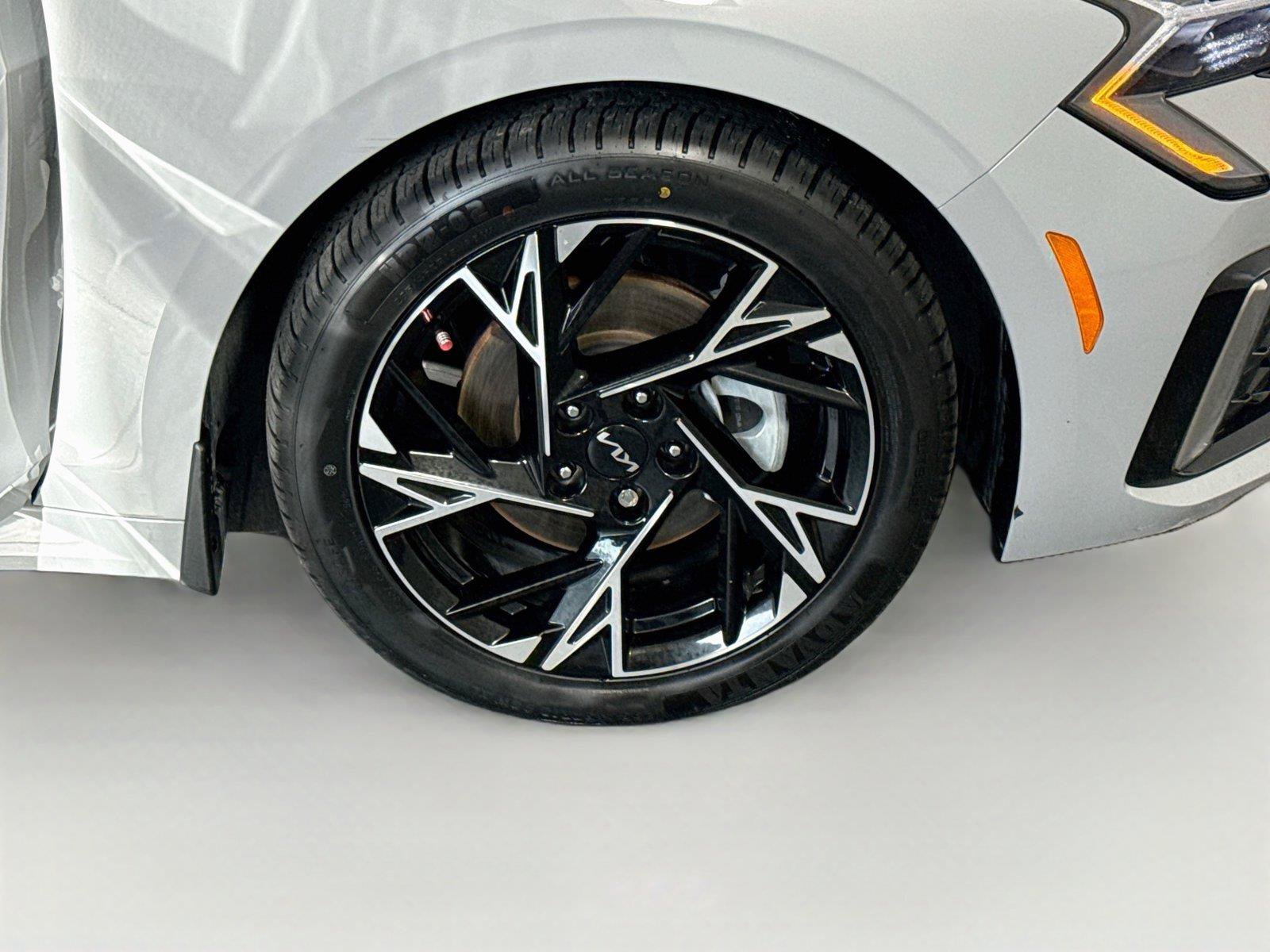 Used 2025 Kia K5 GT-Line w/ GT-Line Premium Package FWD image 36