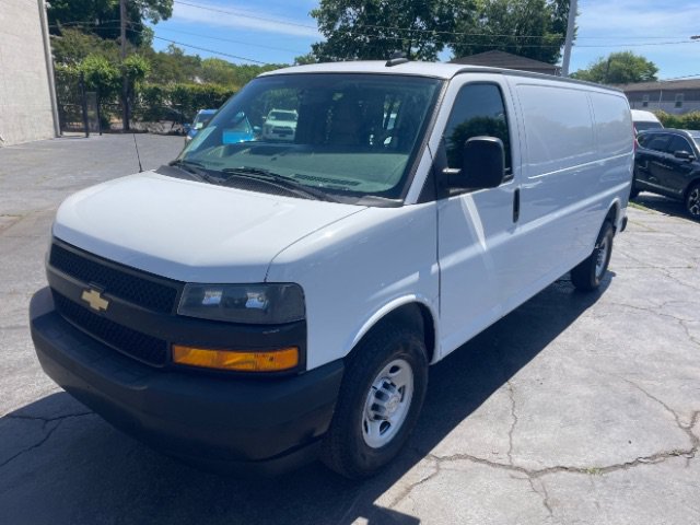 Used 2021 Chevrolet Express 2500 Extended w/ Communications Package RWD image 4