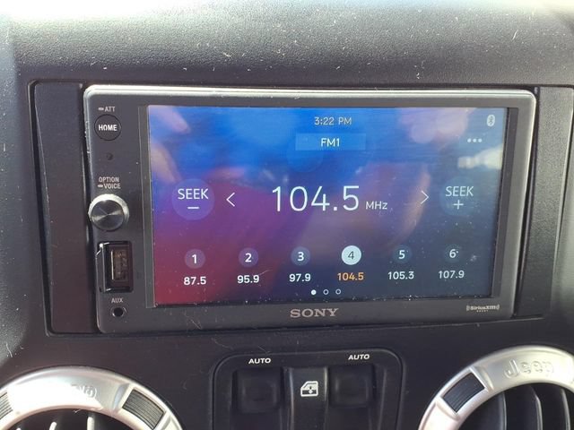 Used 2011 Jeep Wrangler Sahara AWD/4WD image 21