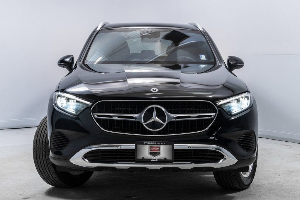 Used 2023 Mercedes-Benz GLC 300 4MATIC image 10