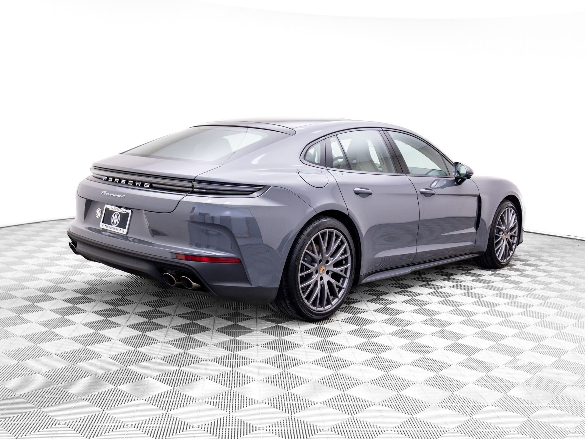 New 2026 Porsche Panamera 4 image 8