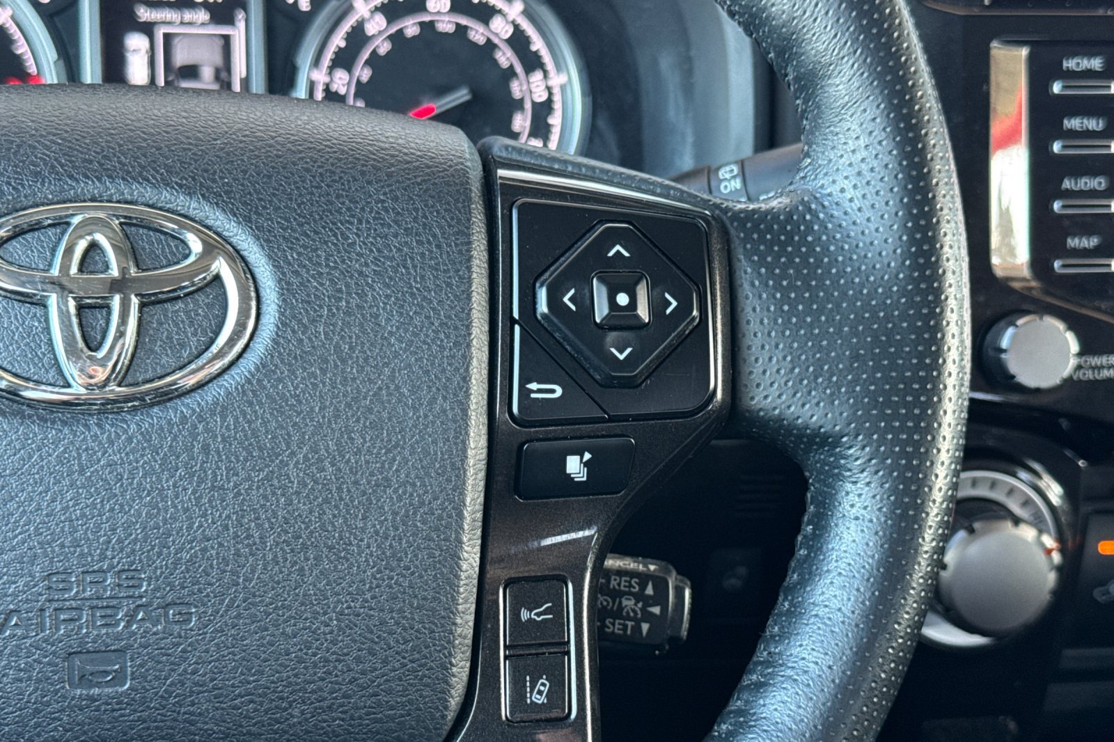 Certified 2023 Toyota 4Runner TRD Off-Road Premium w/ Moonroof Package AWD/4WD image 31