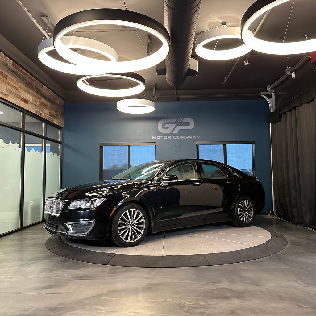 Used 2019 Lincoln MKZ Reserve FWD image 7
