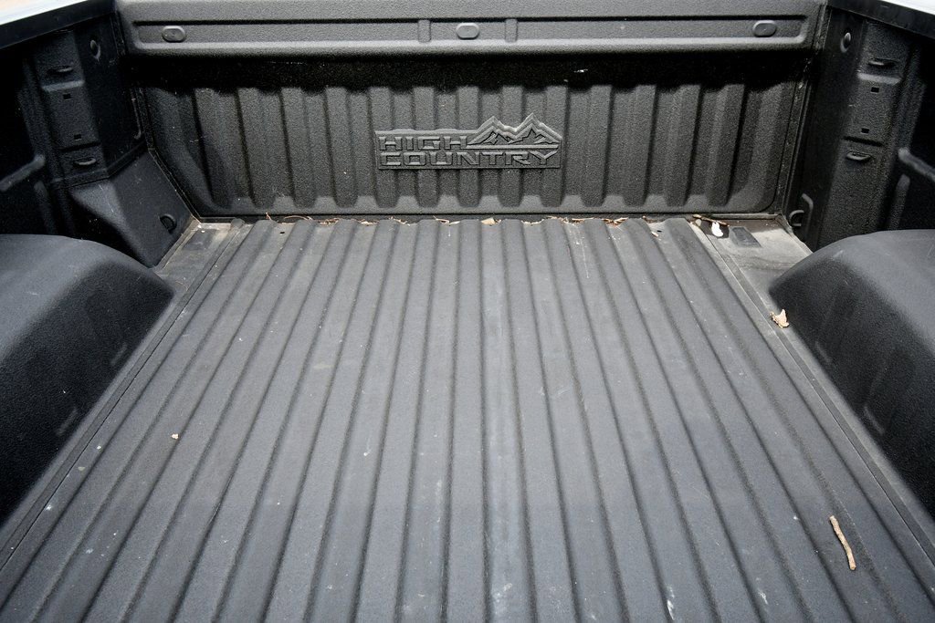 Used 2023 Chevrolet Silverado 1500 High Country w/ High Country Premium Package AWD/4WD image 7