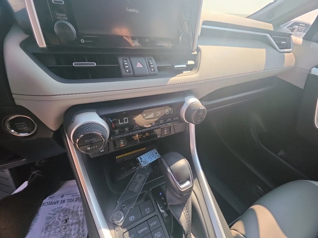 Used 2019 Toyota RAV4 XLE Premium w/ Advanced Technology Package AWD/4WD image 23
