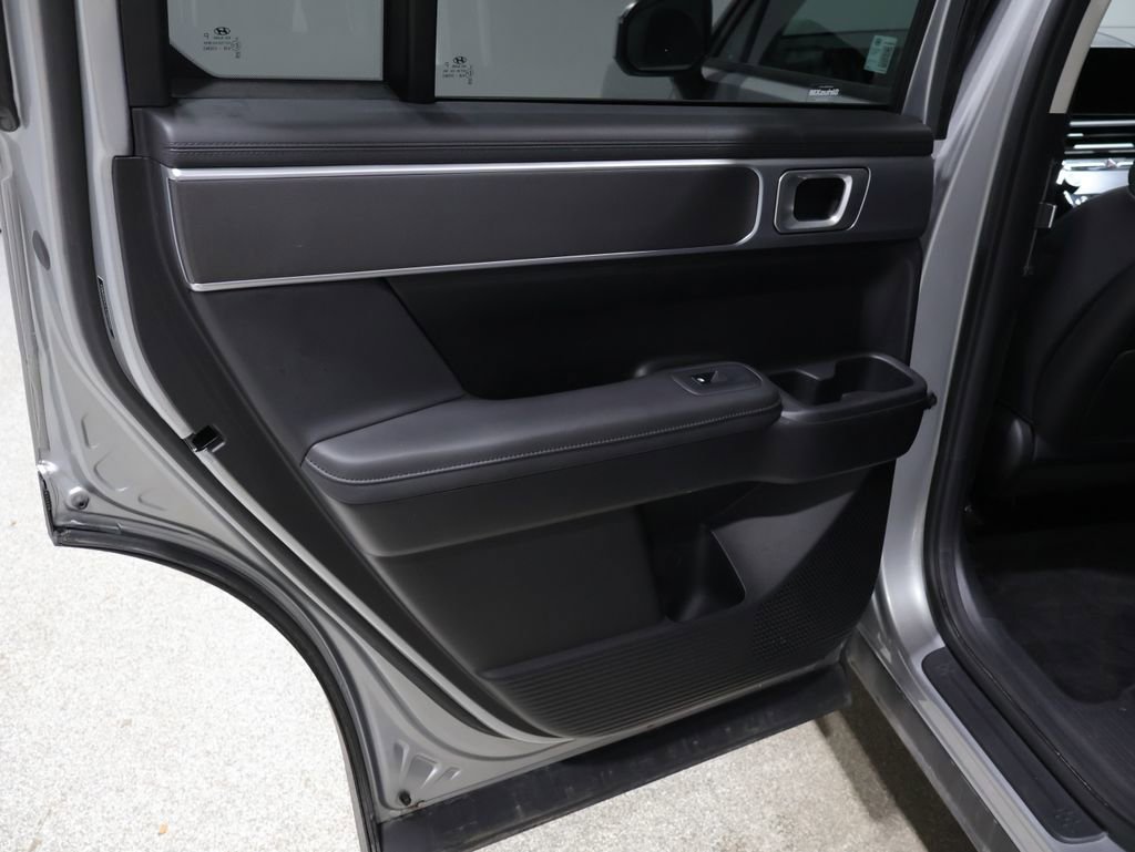 Used 2025 Hyundai Santa Fe SEL image 19