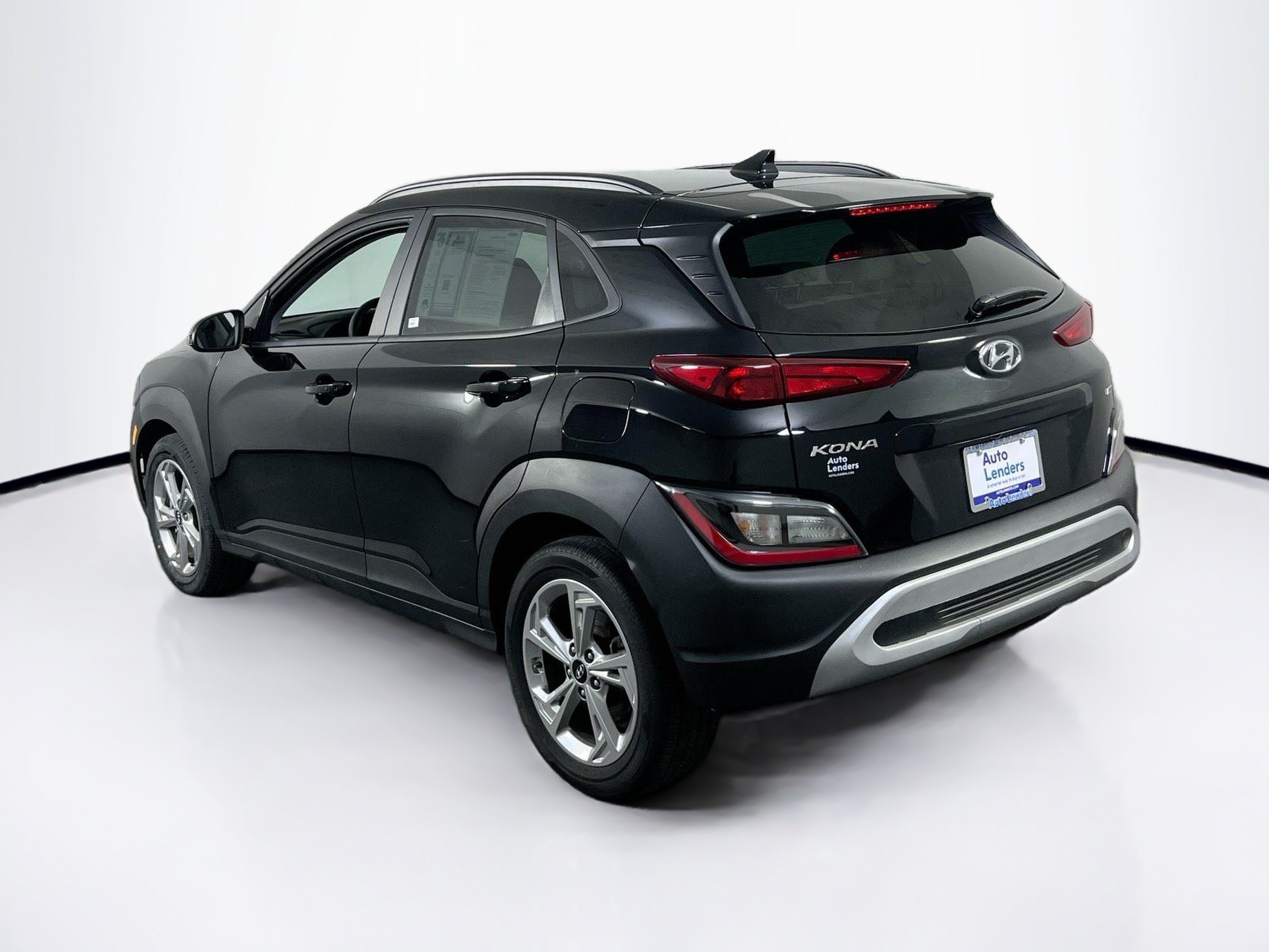 Used 2023 Hyundai Kona SEL w/ Cargo Package AWD/4WD image 7