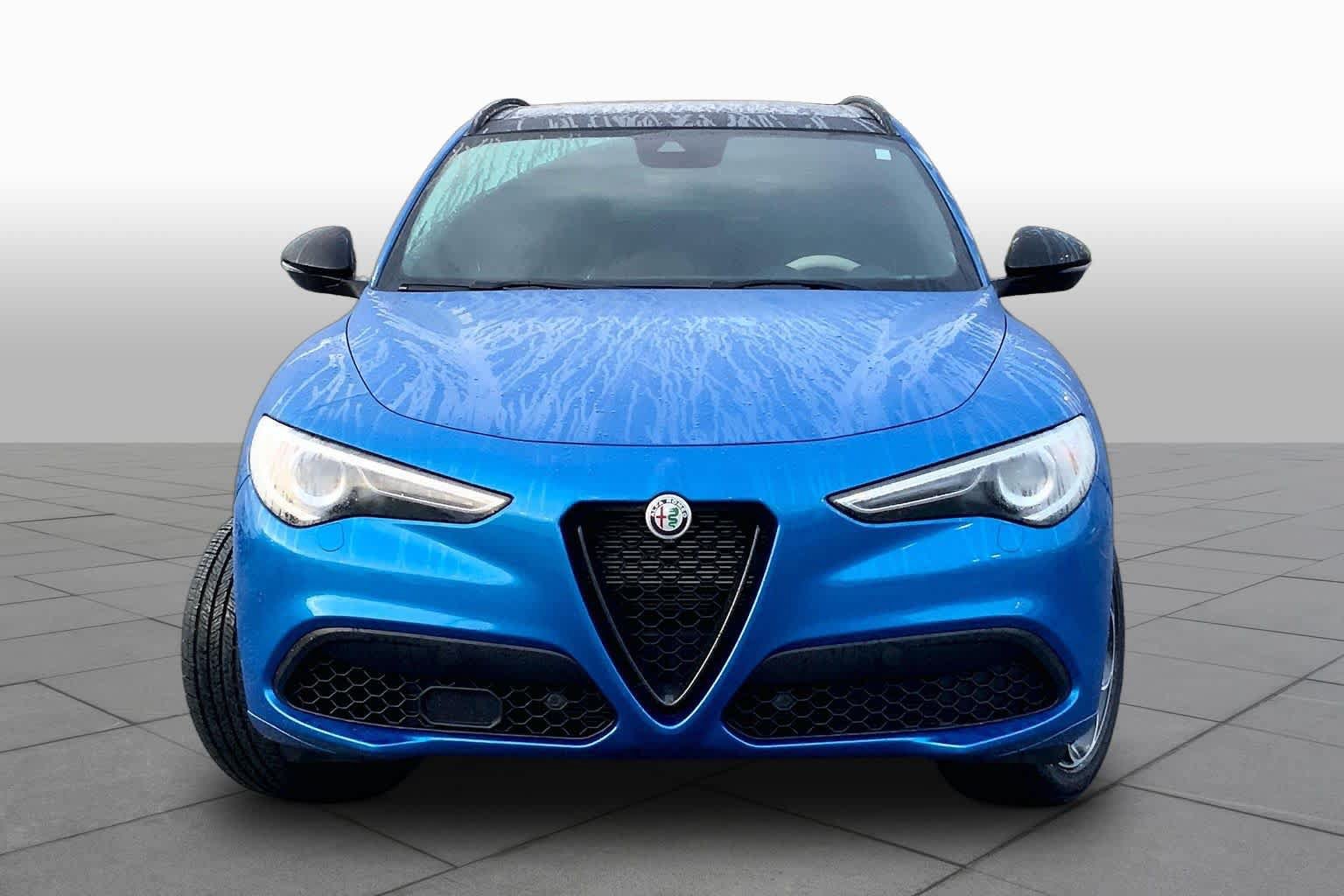 Used 2023 Alfa Romeo Stelvio Veloce AWD/4WD image 7