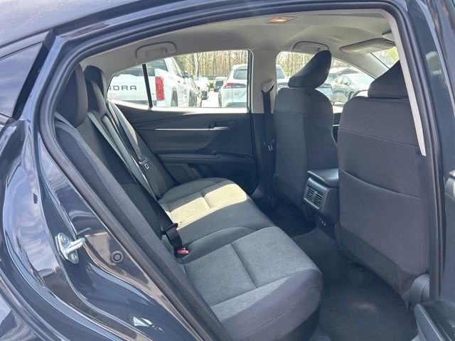 Used 2025 Toyota Camry LE image 18