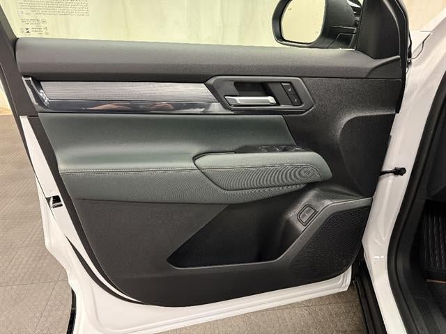 New 2026 GMC Terrain AT4 w/ LPO, Black Badging Package AWD/4WD image 25