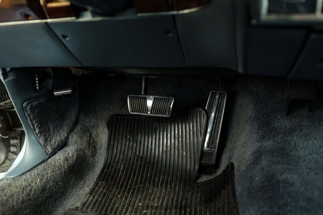 Used 1986 Cadillac Brougham Brougham image 54