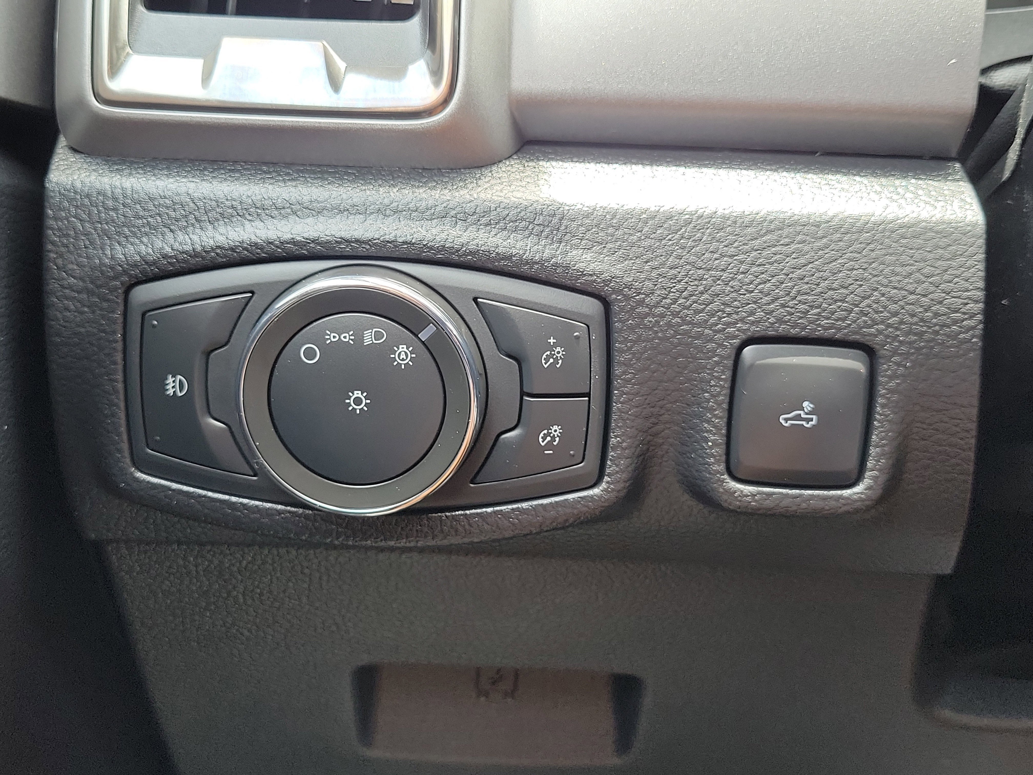 Used 2021 Ford Ranger XLT w/ Equipment Group 301A Mid RWD image 28