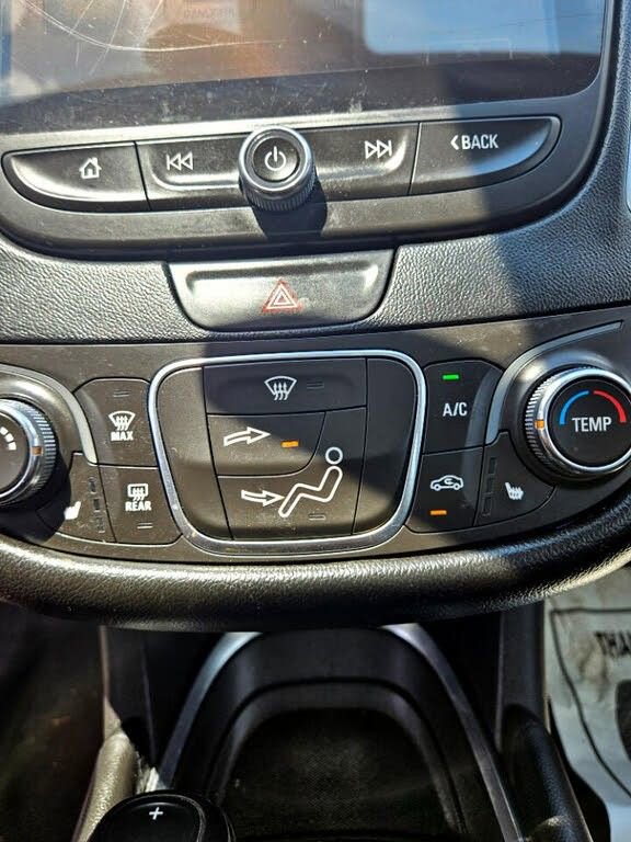 Used 2016 Chevrolet Malibu LT w/ Leather Package image 23