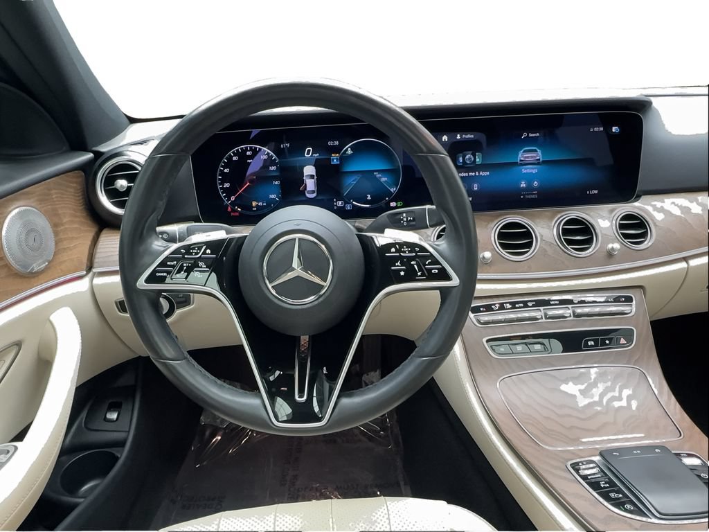 Used 2023 Mercedes-Benz E 350 4MATIC Sedan image 33