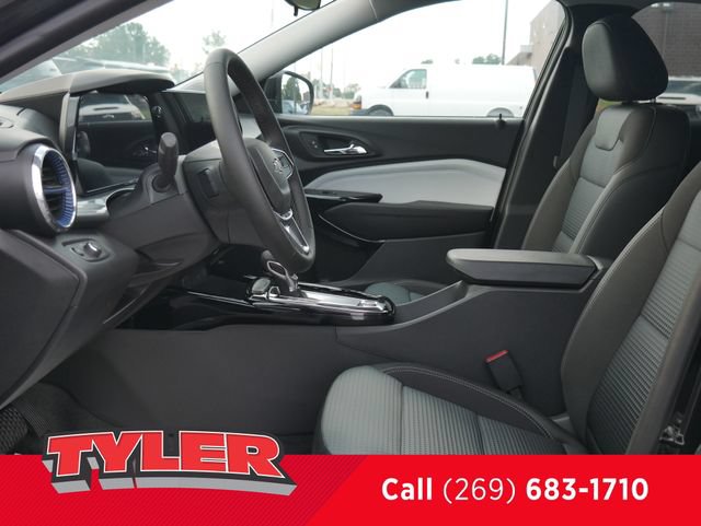 New 2026 Chevrolet Trax LT w/ Driver Confidence Package FWD image 34