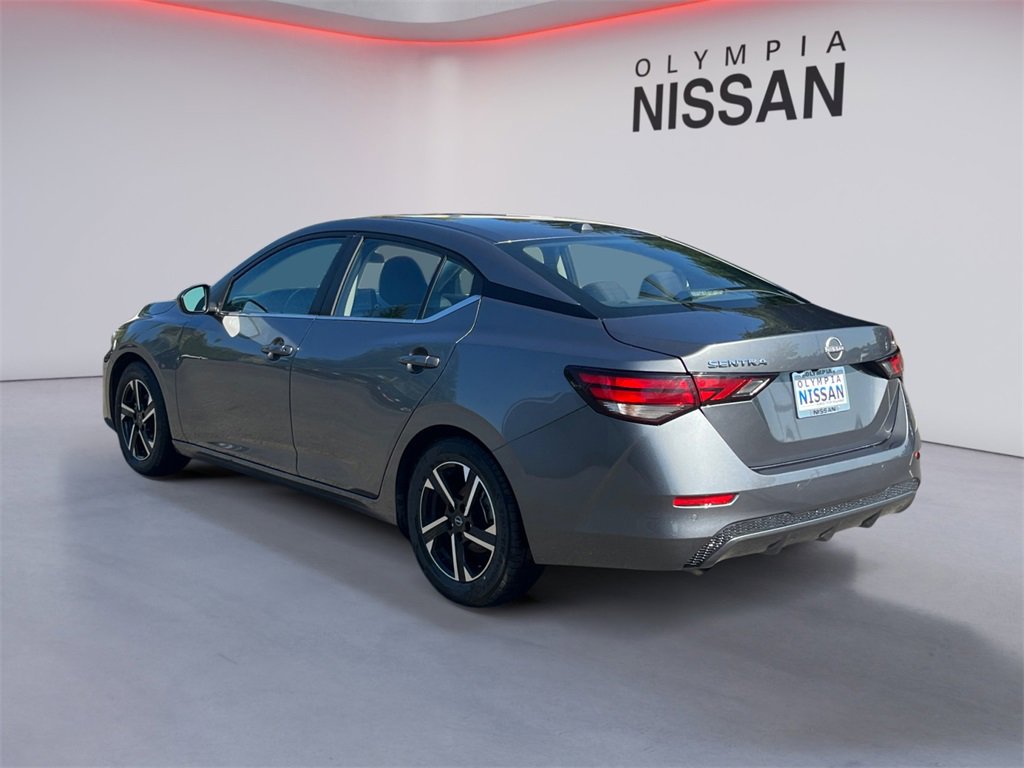 Used 2024 Nissan Sentra SV image 2