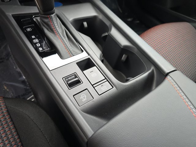 New 2027 Nissan Sentra SR w/ Floor Mat Package FWD image 31