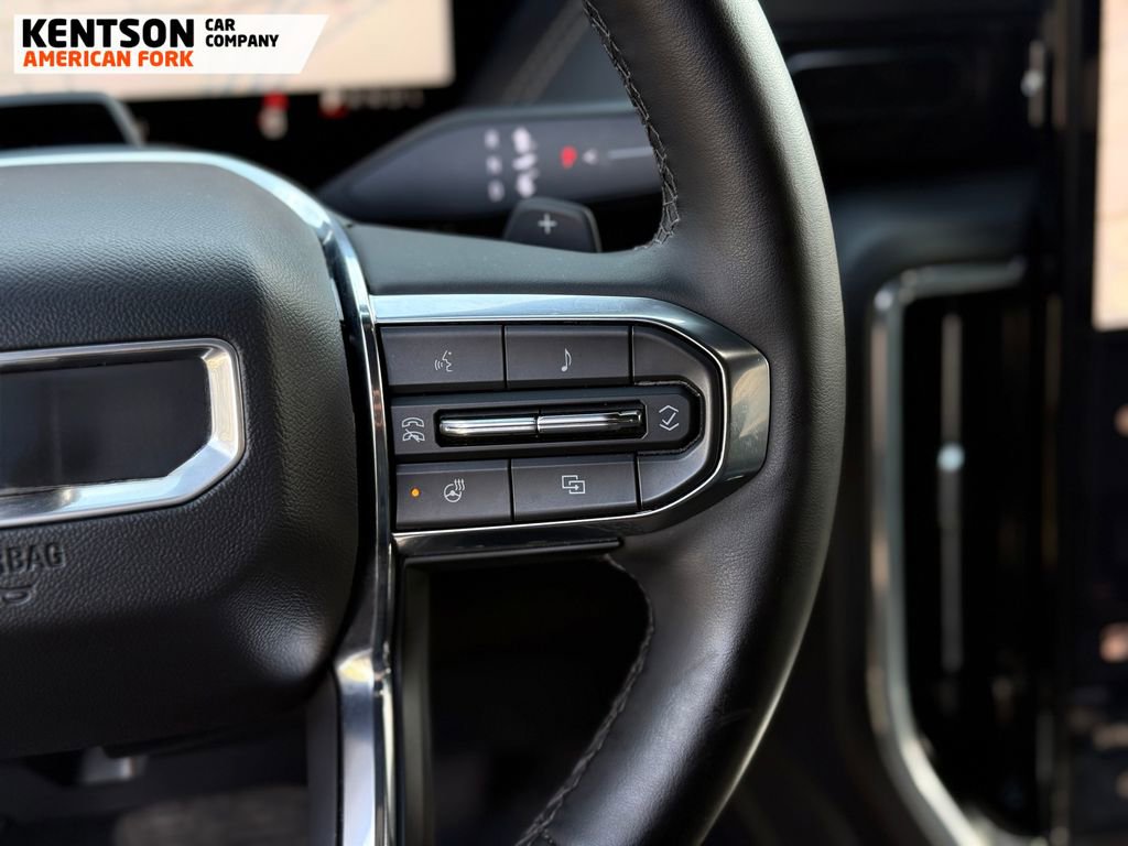 Used 2025 GMC Yukon XL Elevation image 20