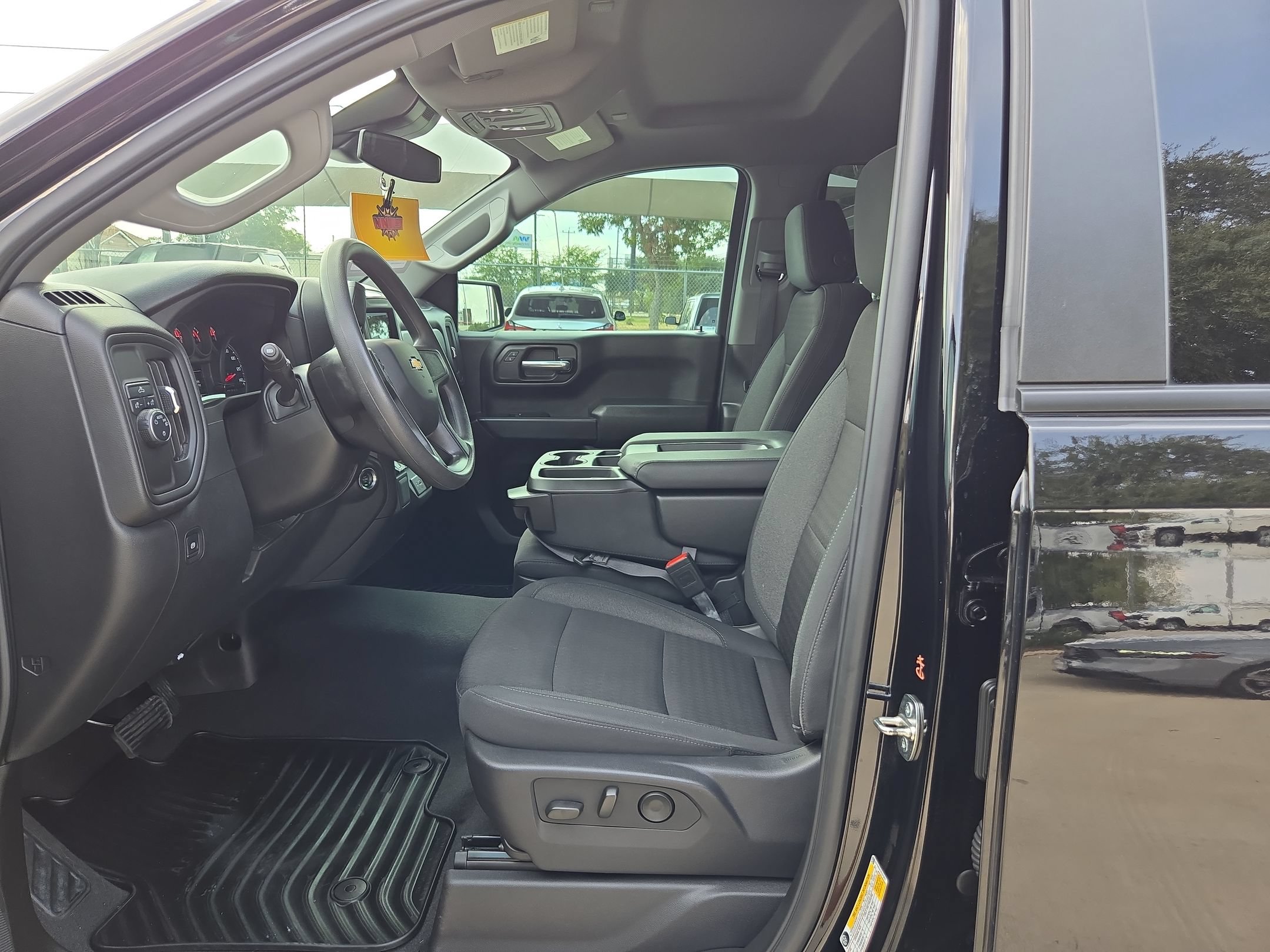 Used 2024 Chevrolet Silverado 1500 Custom RWD image 9