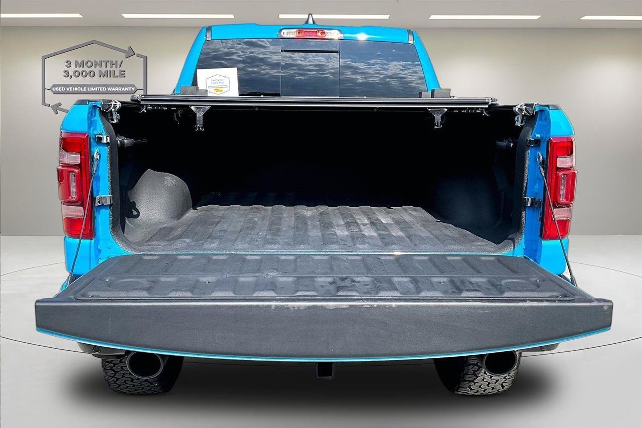 Used 2024 RAM 1500 Laramie AWD/4WD image 7