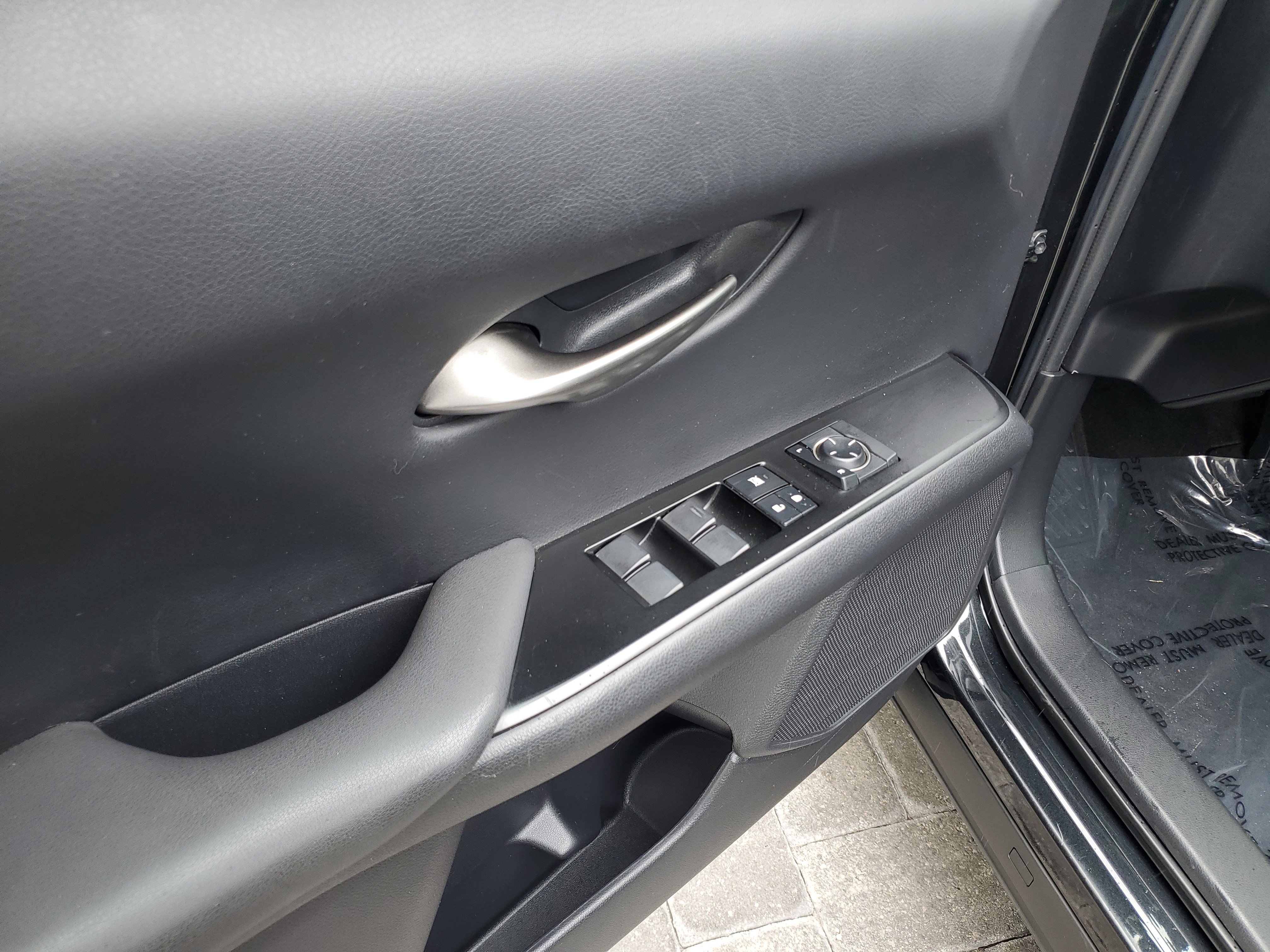 Used 2021 Lexus UX 200 w/ Accessory Package (Z1) image 16