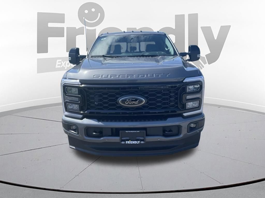 New 2026 Ford F350 Lariat w/ Black Appearance Package AWD/4WD image 2