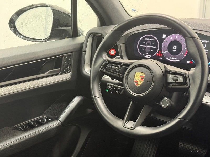 Certified 2024 Porsche Cayenne image 19