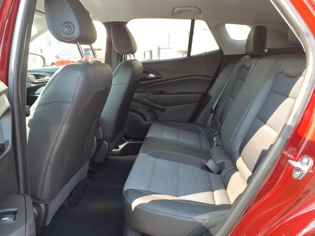 Certified 2024 Chevrolet Trax LT w/ Driver Confidence Package FWD image 12