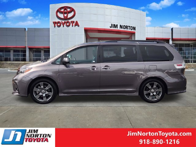 Used 2020 Toyota Sienna SE w/ SE Preferred Package FWD image 5