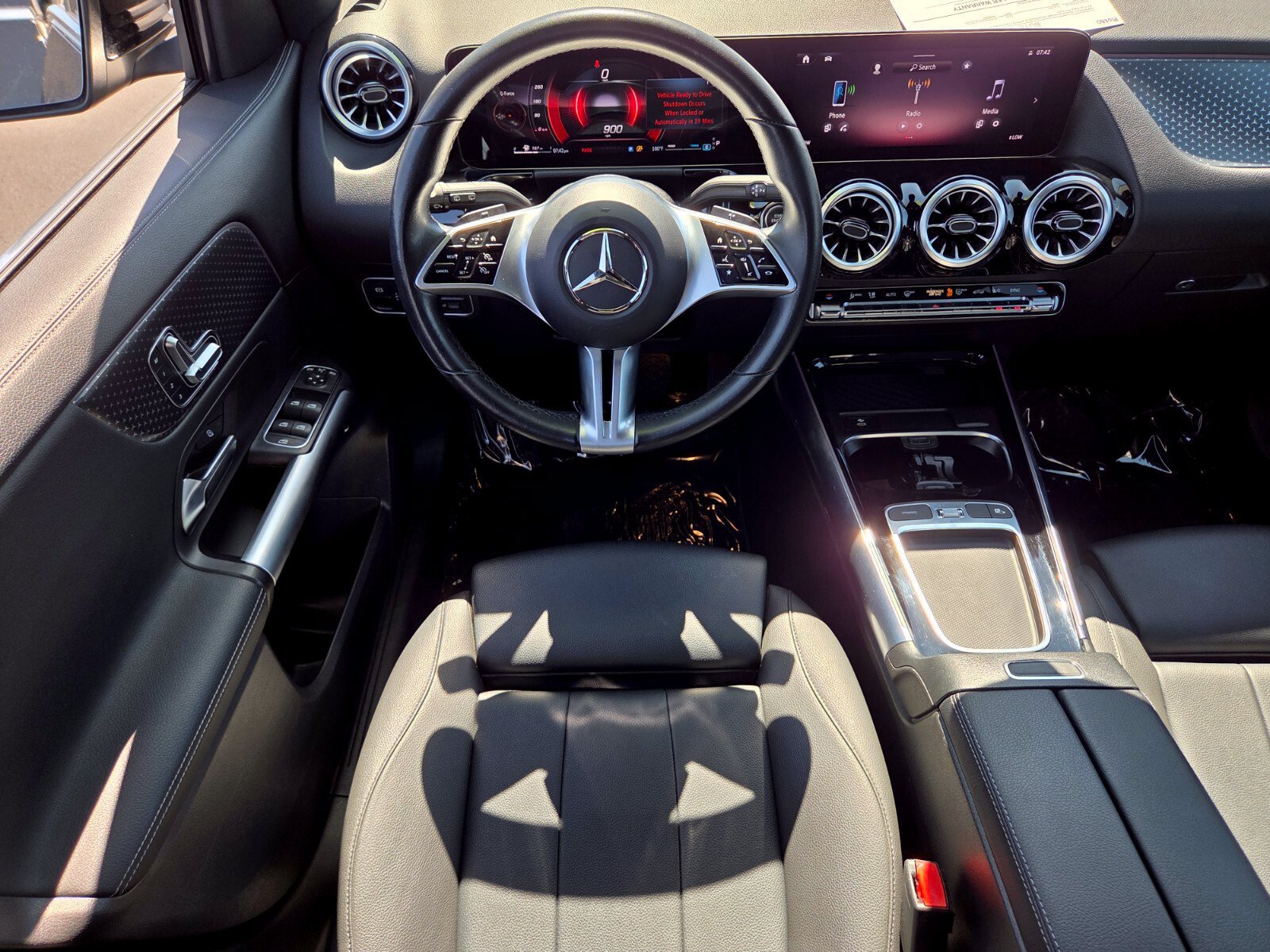 Used 2025 Mercedes-Benz GLA 250 image 12
