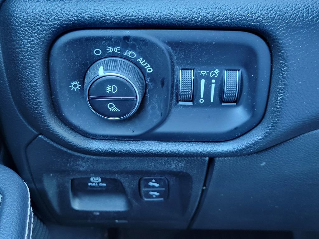 Used 2023 RAM 1500 Laramie image 24