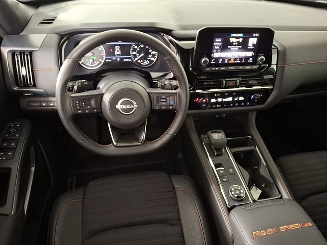 Used 2025 Nissan Pathfinder Rock Creek image 2