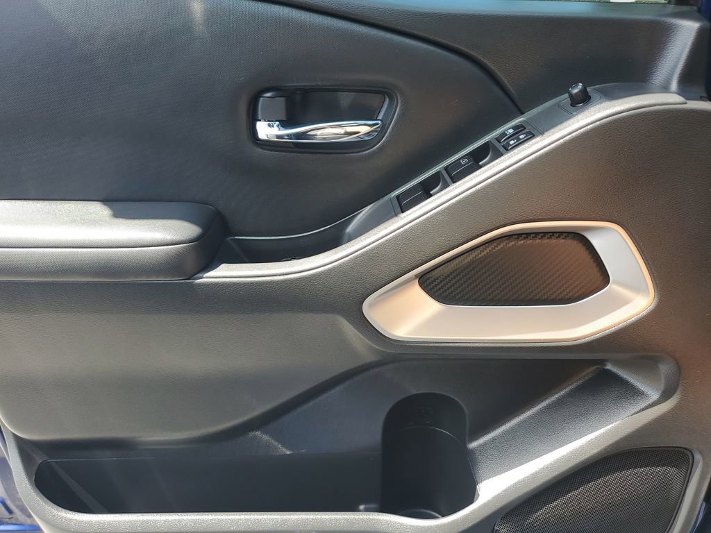 Used 2023 Nissan Frontier SV w/ SV Convenience Package image 21