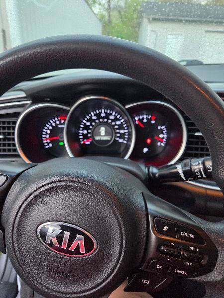 Used 2015 Kia Optima LX image 6