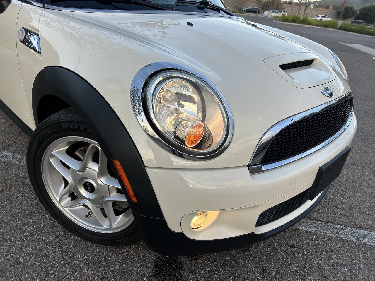 Used 2010 MINI Cooper Clubman S image 11