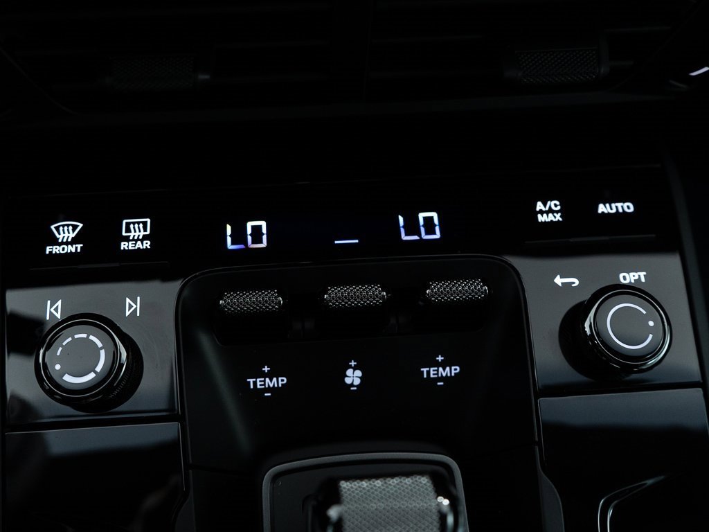 Used 2026 Porsche 911 GTS image 30