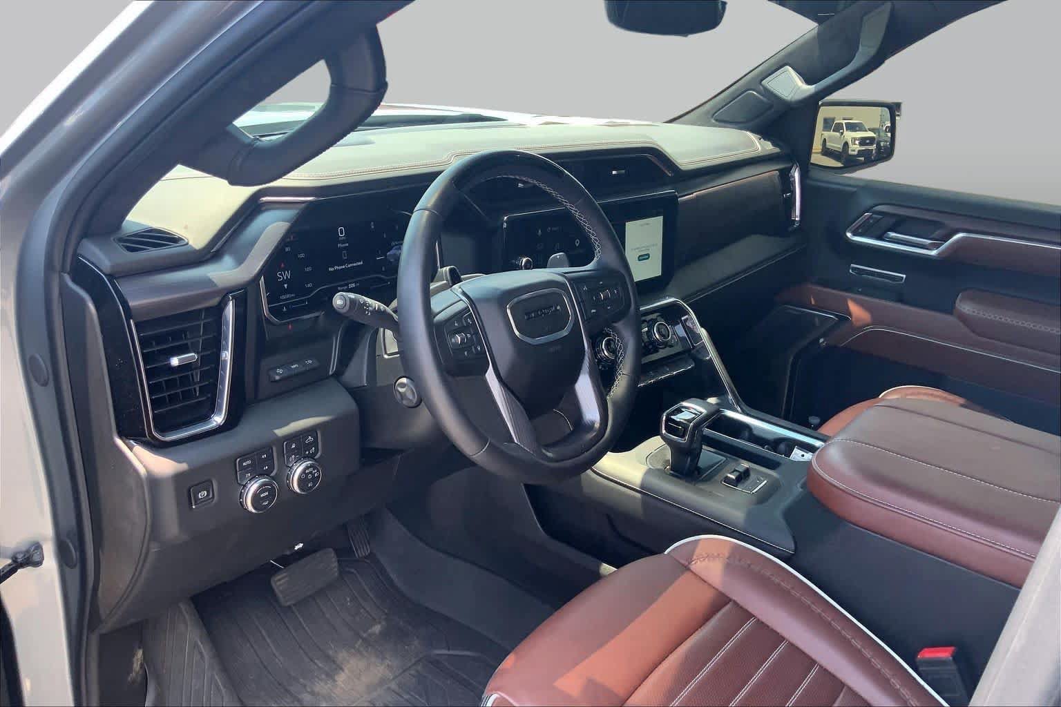 Used 2025 GMC Sierra 1500 Denali Ultimate AWD/4WD image 18