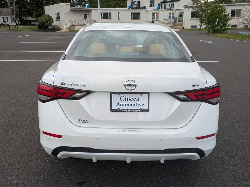 Used 2023 Nissan Sentra SV w/ SV Premium Package FWD image 6