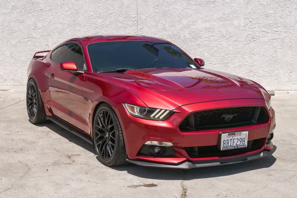 Used 2017 Ford Mustang GT w/ GT Performance Package RWD image 3