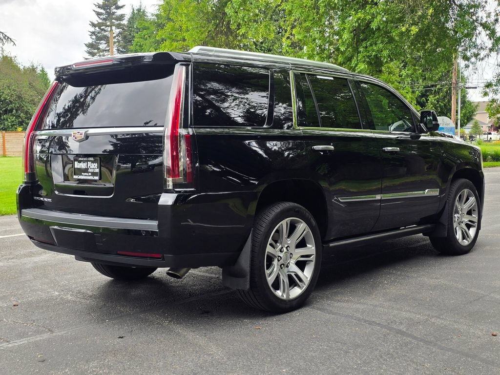 Used 2017 Cadillac Escalade Premium Luxury AWD/4WD image 6