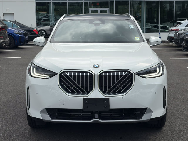 Used 2026 BMW X3 xDrive30i w/ Convenience Package AWD/4WD image 2